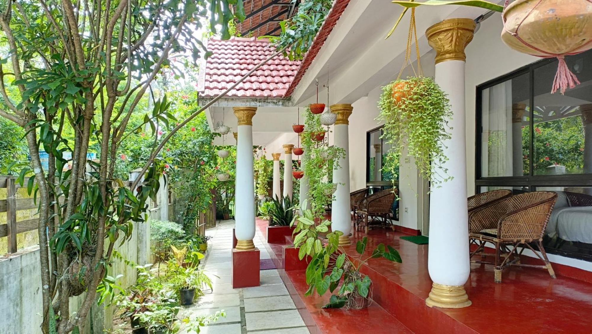 Marari Beach Cleetus Homestay Mararikulam Eksteriør billede